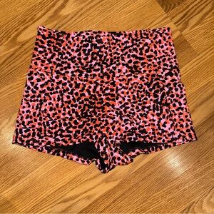 Fabletics The‎ One high-waisted shorts flash orange leopard print Shorts M